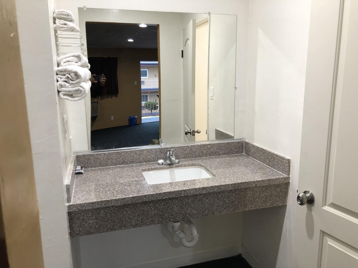 Los Angeles Inn&Suites - LAX West Athens Extérieur photo